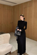 Vogsion Sculpted Elegance Ribbed Knit Maxi Dress