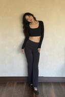 KOKOYAYA Lace Trim Square Neck Long Sleeve Crop Top – Women’s Yoga Activewear Workout Shirt, Ballet Dance Athleisure Top with Slim Fit Design