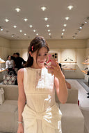 Customer wear Vogsion Shushu White Linen Statement Bow Petite Midi Dress and taking a selfie 