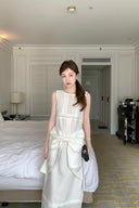 Vogsion Shushu White Linen Statement Bow Petite Midi Dress