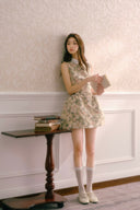 Romantic academia look featuring Vogsion’s rose-patterned vintage dress, perfect for afternoon tea or spring picnic