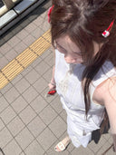 Customer wear Vogsion Shushu White Linen Statement Bow Petite Midi Dress and taking a selfie 