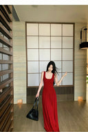 Vogsion “Crimson Reverie” Holiday Maxi Dress – Red Wine Elegance