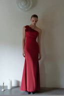 Vogsion “Crimson Bloom” One-Shoulder Floral Gown – Christmas Soirée Edition