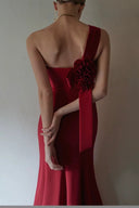 Vogsion “Crimson Bloom” One-Shoulder Floral Gown – Christmas Soirée Edition