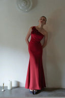 Vogsion “Crimson Bloom” One-Shoulder Floral Gown – Christmas Soirée Edition