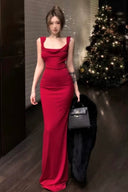 Vogsion Scarlet Bow-Back Evening Gown | Elegant Open-Back Red Dress for Christmas & Holiday Parties